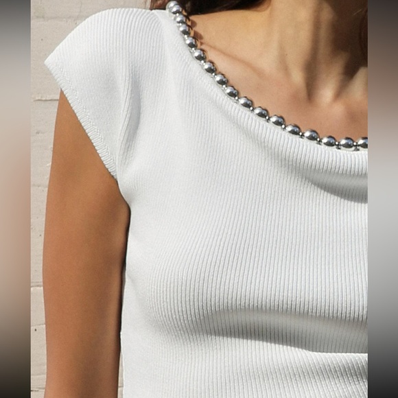 Zara top with embellishment - Picture 4 of 5